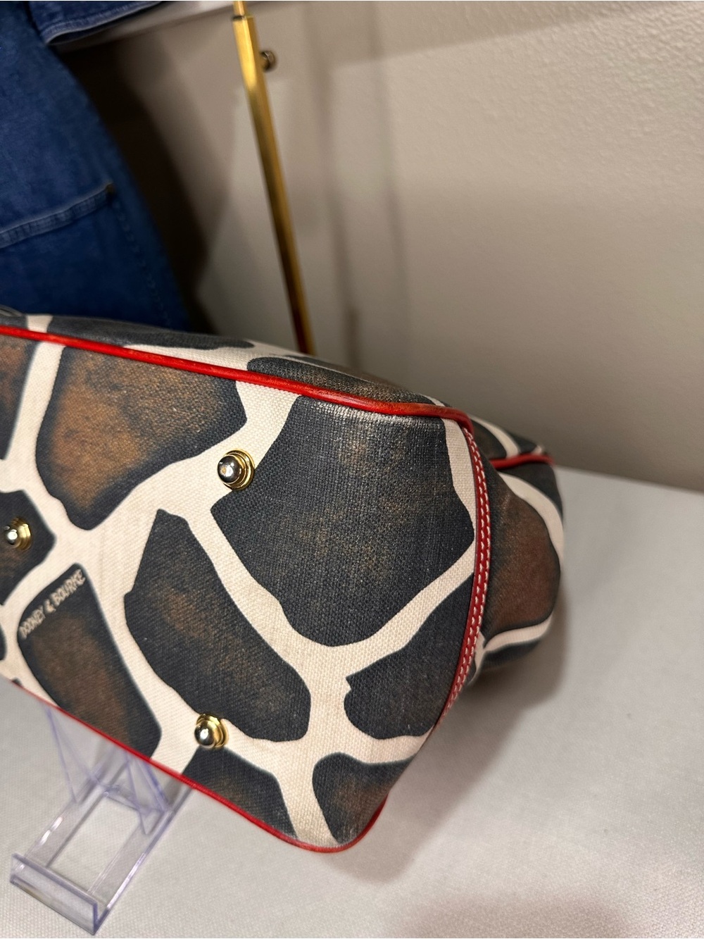Dooney & Bourke Red-Trim Giraffe Print Canvas Tote Vintage - Picture 11 of 16